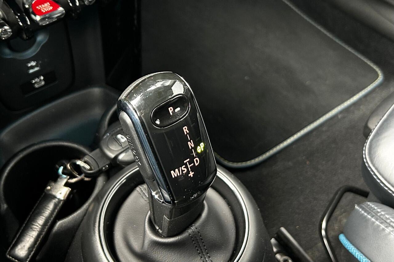 Mini COOPER Mini Cabrio 1.5 Sidewalk Edition LEER LED CAMERA 25461KM!