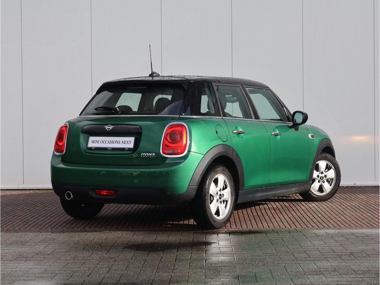 Mini COOPER 1.5 Multifunctioneel stuurwiel/ Cruise Control/ Navigatie