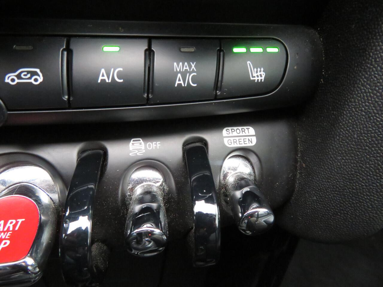 Mini COOPER Mini Cabrio 1.5 Automaat Classic Trim 1e Eigenaar Airco Cr-Control CarPlay