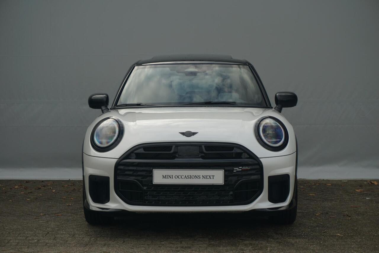 Mini COOPER 5-deurs C | John Cooper Works Trim | Pakket XL | Harman Kardon | Elektrische Voorstoelen | Driving Assistant Plus | Head-Up Display | Panoramadak | Comfort Access