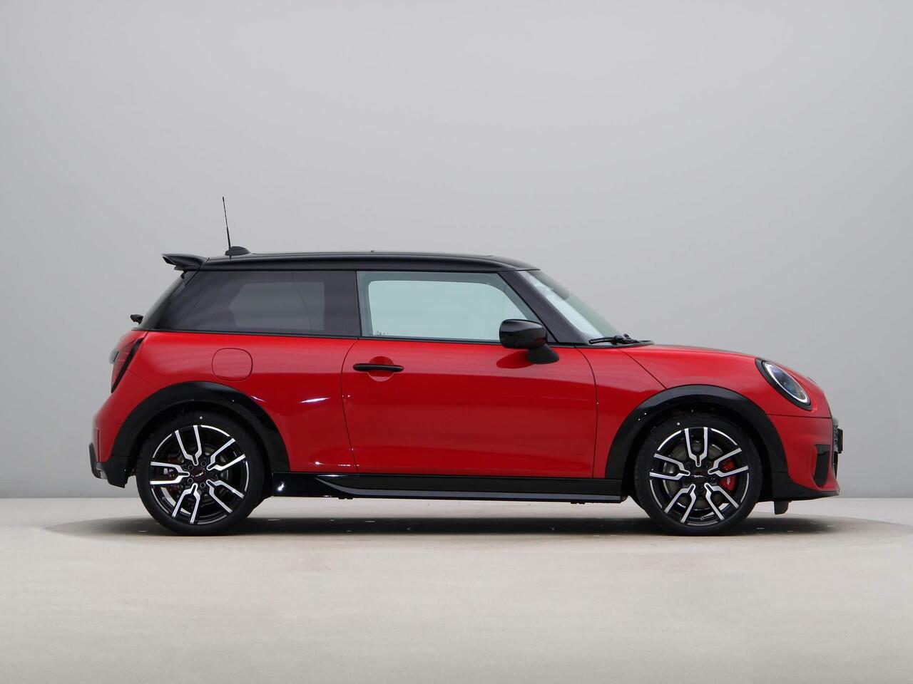 Mini COOPER John Cooper Works Pakket XL | Driving Assistent Professional | Stoelverwarming | Comfort Access | Achteruitrijcamera | Massagefunctie |
