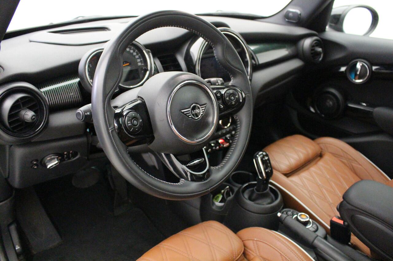 Mini COOPER 5-deurs 60 Years Edition | Leder | Panorama | Harman Kardon