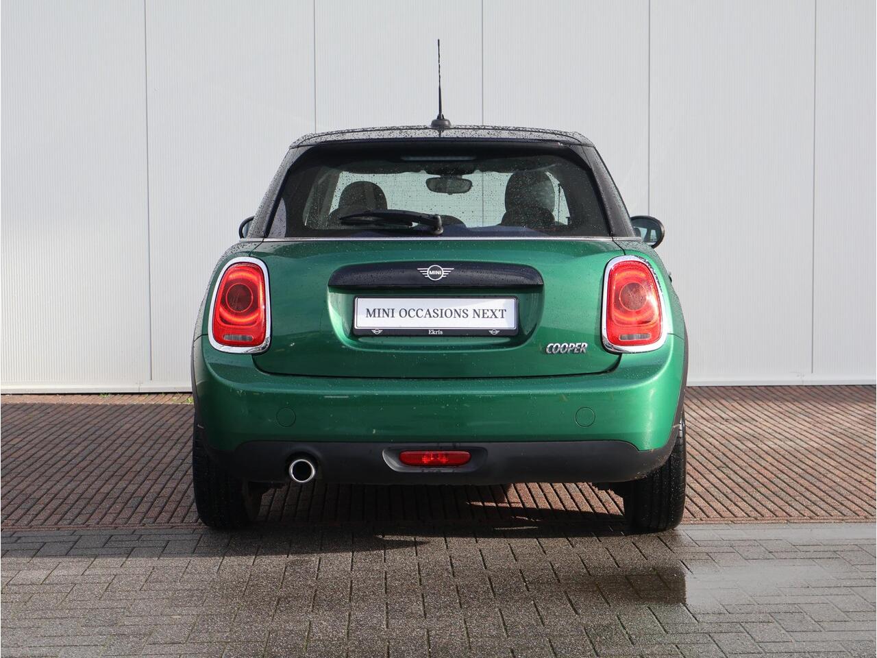Mini COOPER 1.5 Multifunctioneel stuurwiel/ Cruise Control/ Navigatie