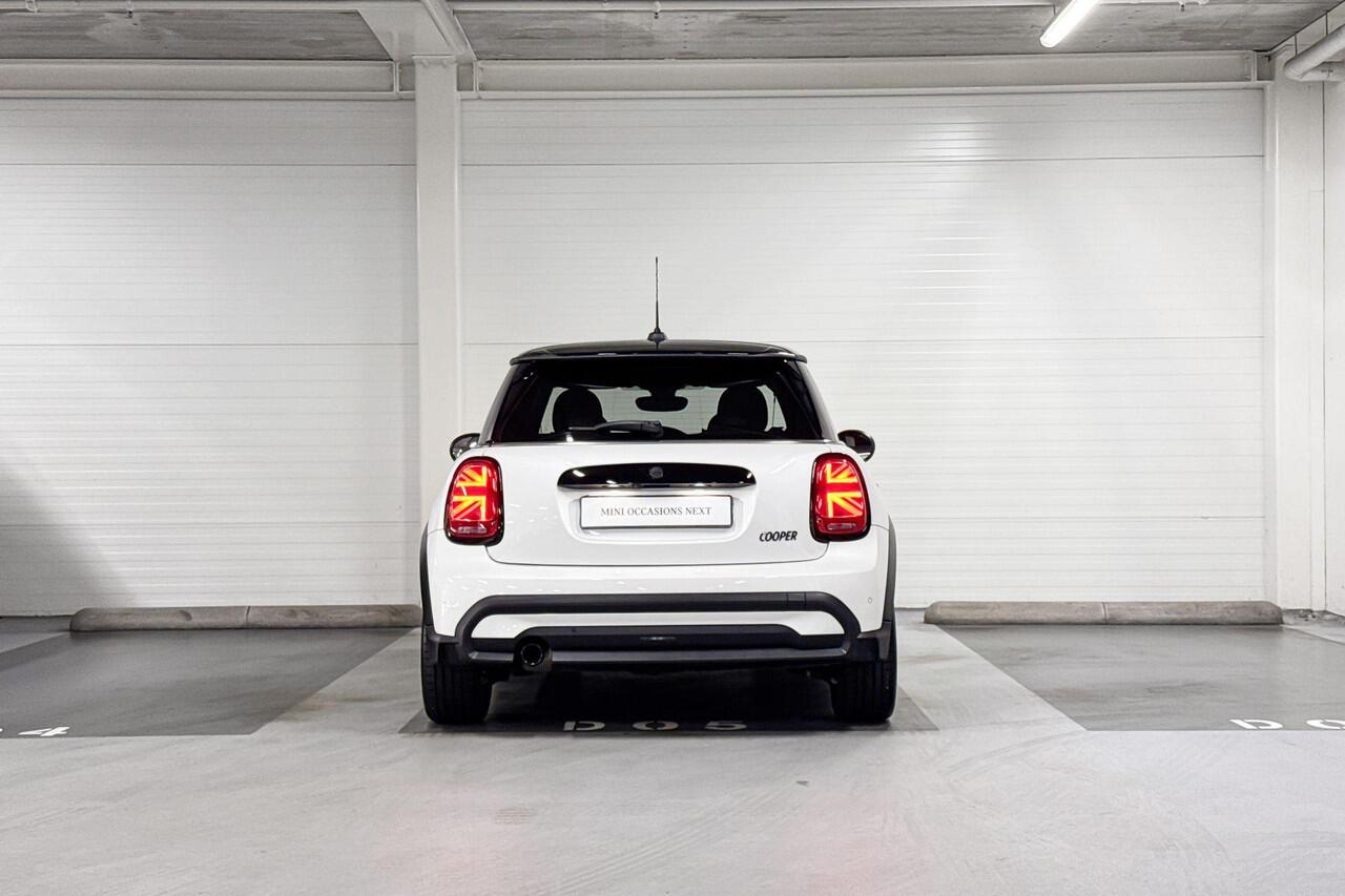 Mini COOPER 3-deurs Camden Edition | Stoelverwarming | Achteruitrijcamera | Apple Carplay | Selections