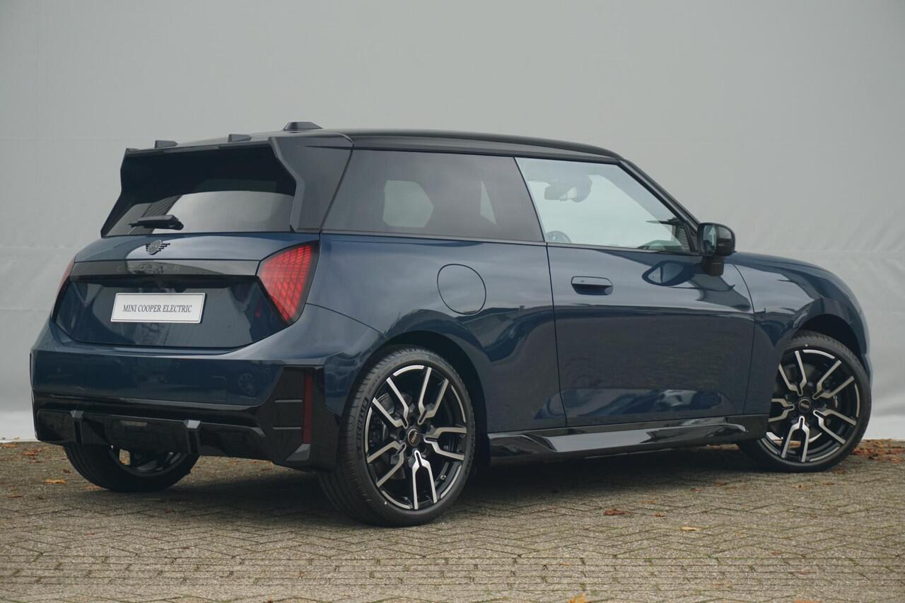 Mini COOPER 3-deurs E John Cooper Works Trim | Pakket M