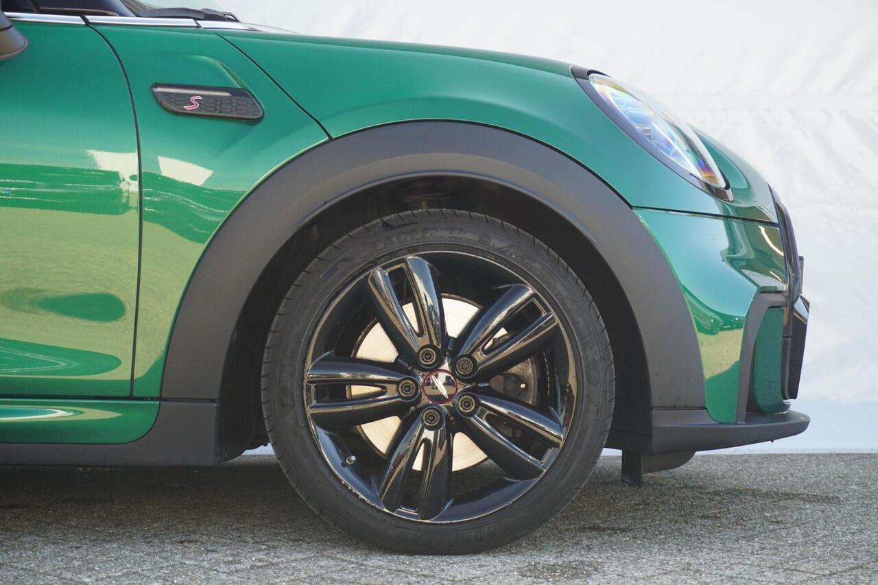 Mini COOPER Cooper S John Cooper Works Panoramadak / Harman Kardon / Comfort Access / Driving Assistant