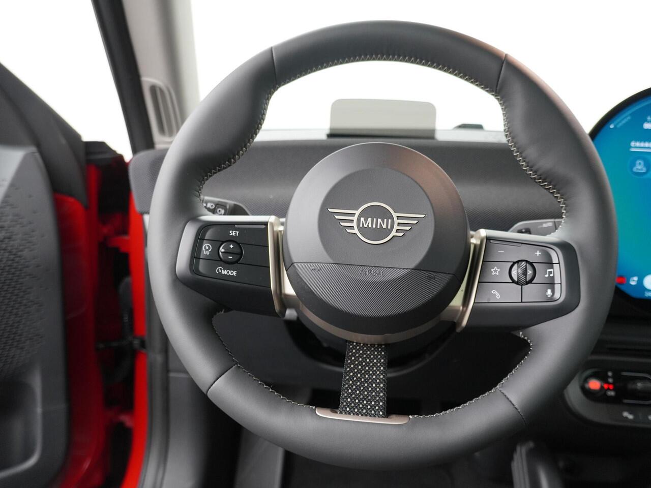 Mini COOPER 3-deurs E Classic Trim | Pakket L | Glazen Panoramdak | Stuur- Stoelverwarming | Head-Up | Harman Kardon | Comfort Access