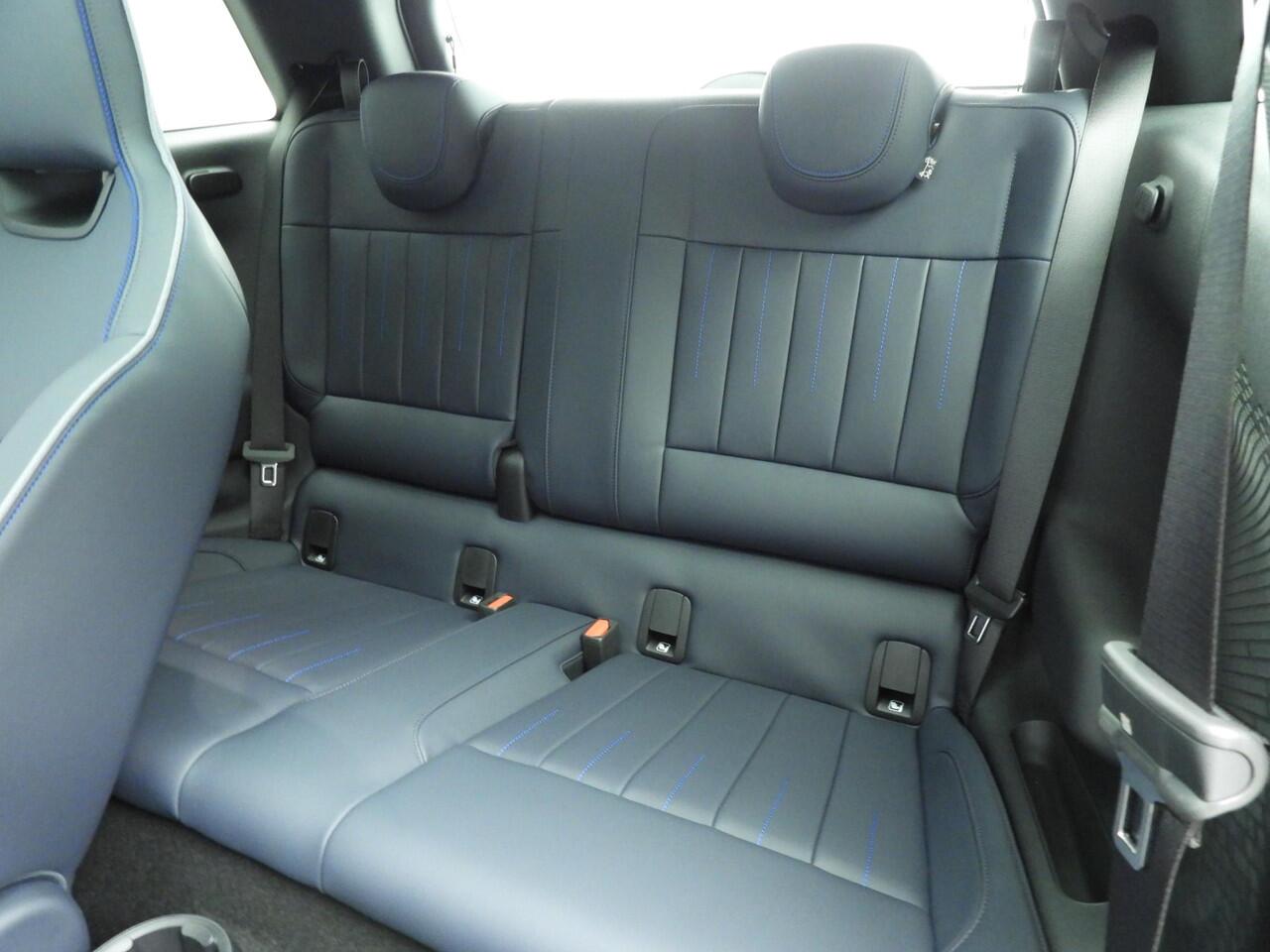 Mini COOPER 3-deurs E | Favoured Trim + Package L