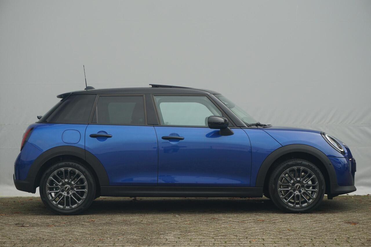 Mini COOPER 5-deurs C Classic uitvoering | Pakket M / 17'' LM Velgen