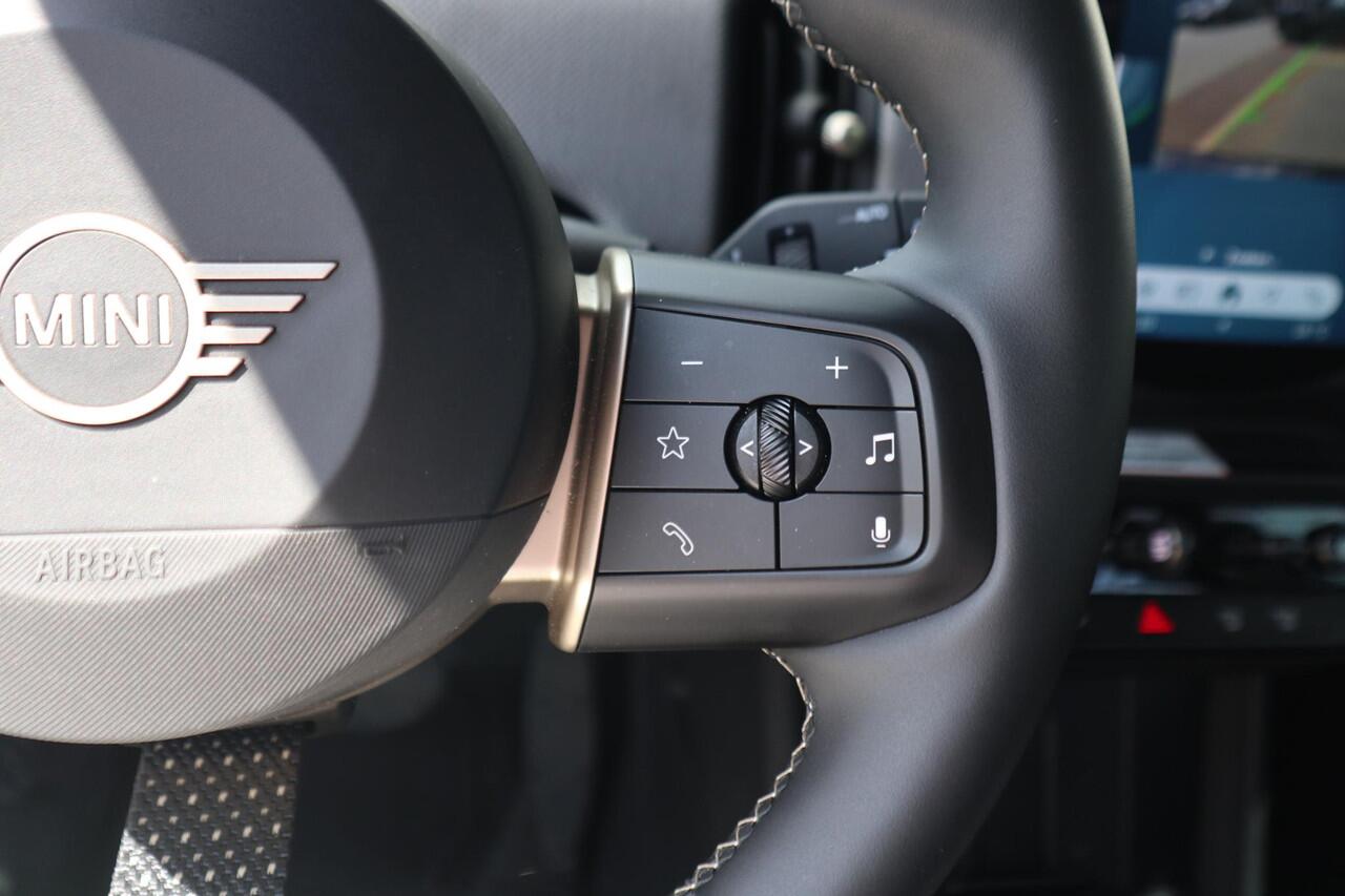 Mini COOPER 5-deurs C / Favoured Trim + Pakket S