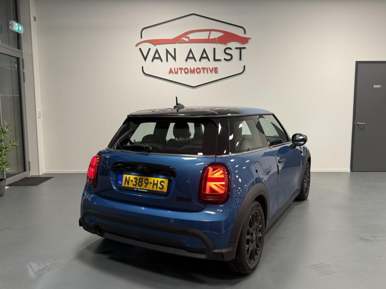 Mini COOPER Mini 1.5 Business Edition/ Automaat/ Led/ Navi/ Cruise