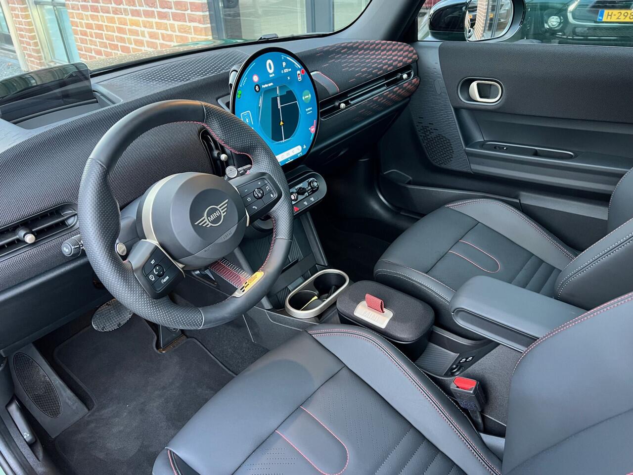 Mini COOPER Mini 1.5 C John Cooper Works M / PANO / JCW / CARPLAY