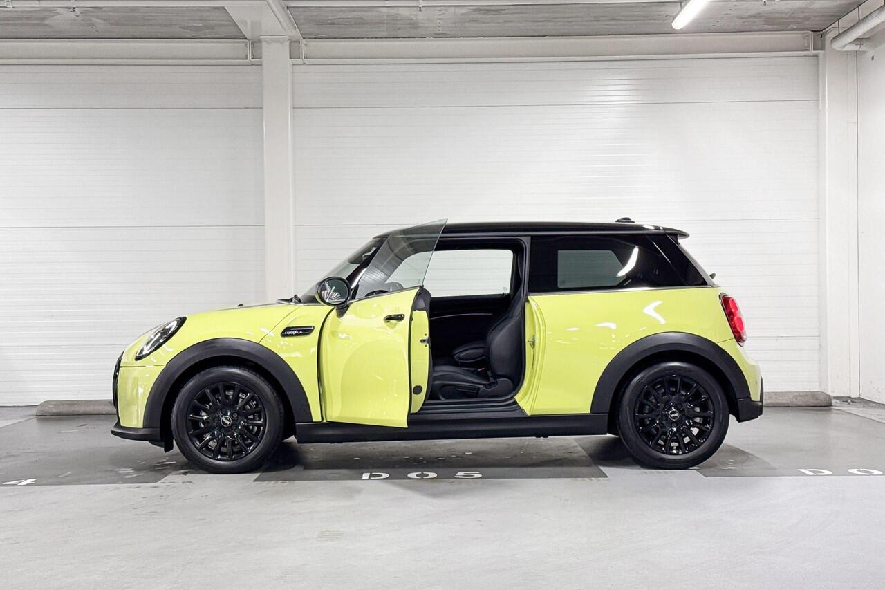 Mini COOPER 3-deurs | Sfeerverlichting | Park Distance Control | Apple CarPlay | Selections
