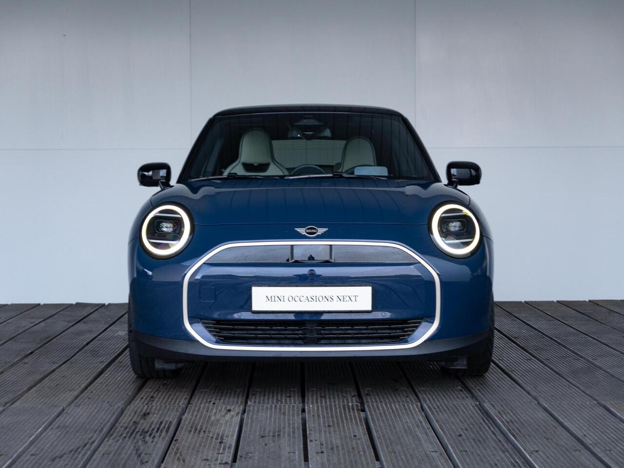 Mini COOPER 3-deurs E Favoured + L pakket