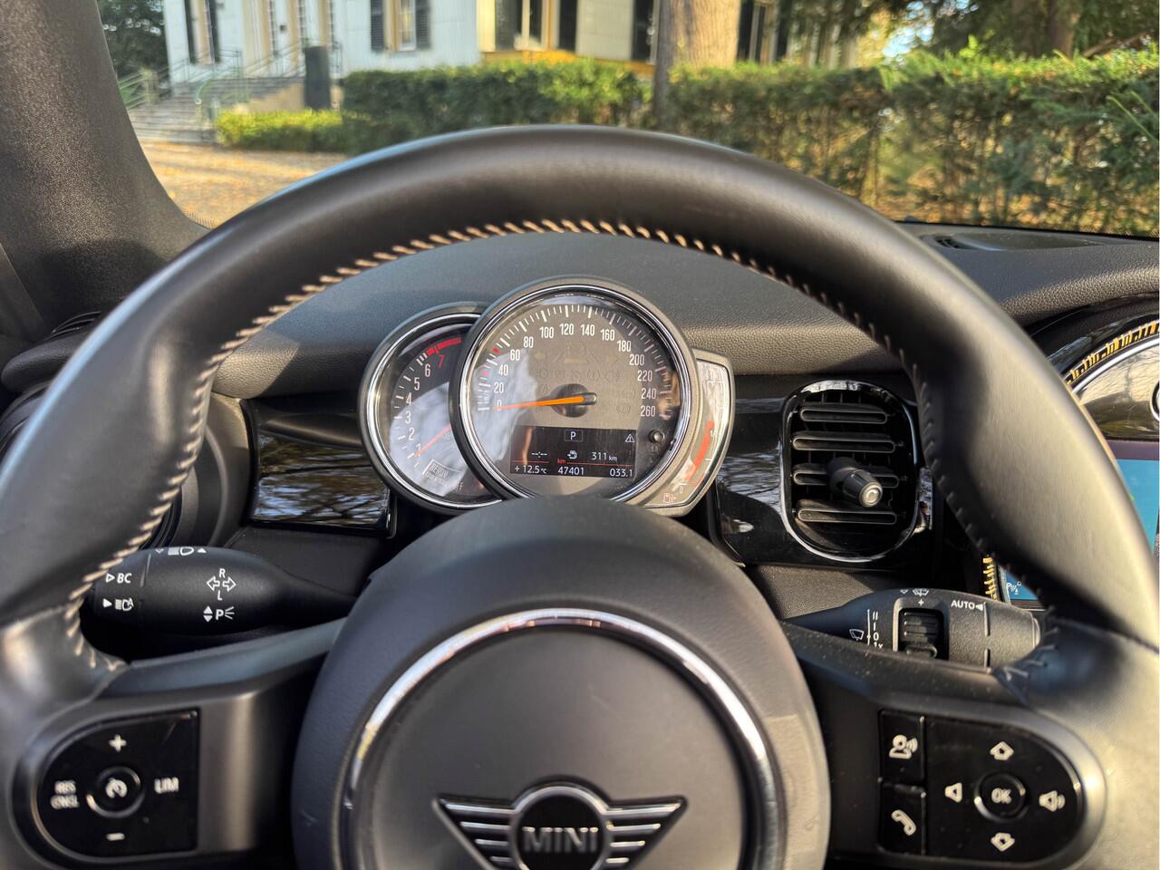 Mini COOPER Cabrio 1.5 JCW pakket, CarPlay