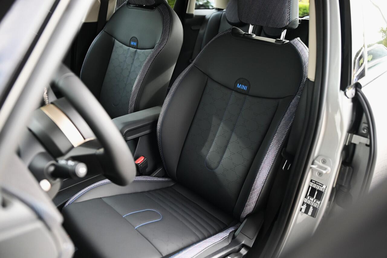 Mini COOPER Hatchback C Automaat / Classic / Pakket S / 17 inch U-Spoke grey
