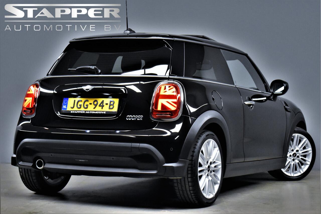 Mini COOPER Mini 1.5 MINI Yours Pano/Carplay/Navi/Led/Leer/Sportstoelen/Stoelverw./Pdc