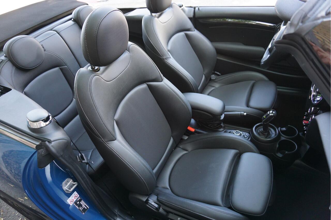 Mini COOPER Cabrio 1.5 Resolute Edition. Navi Leder Camera DAB. Incl. afleverbeurt en 12 mnd Bovag garantie