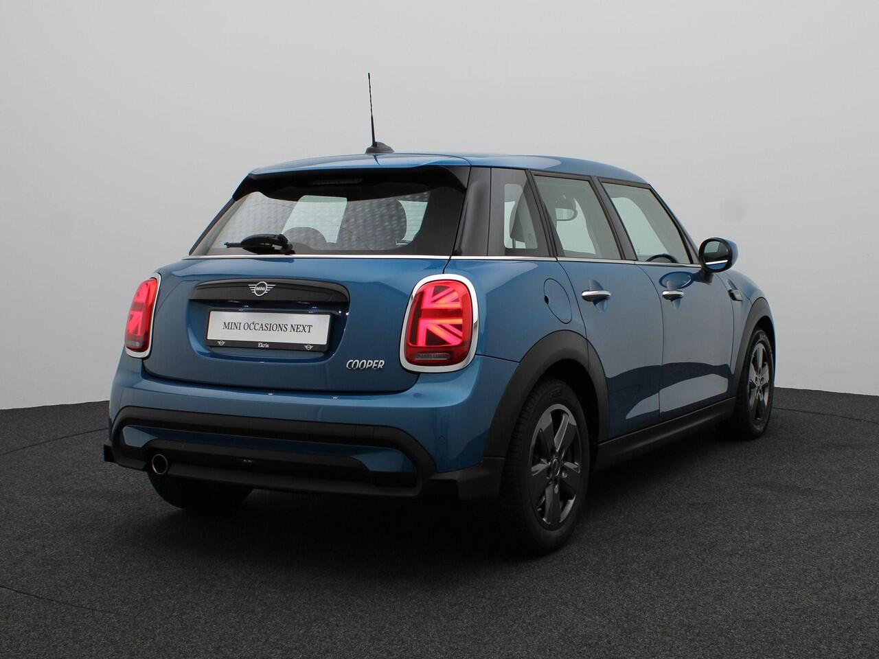 Mini COOPER 3-deurs Classic + Balance Pack + LED + DAB + 16''