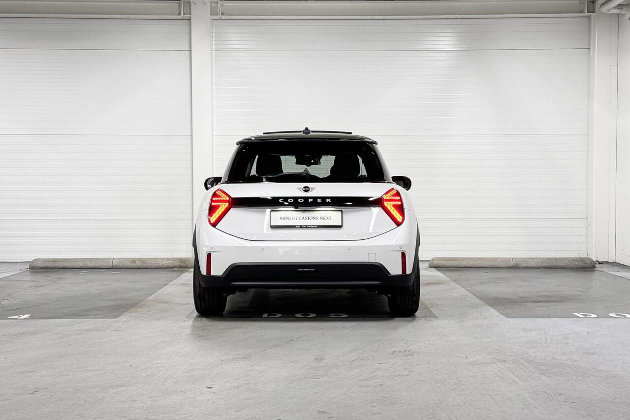 Mini COOPER C | Classic Uitvoering | Pakket M | Parallel Spoke two-tone | Selections