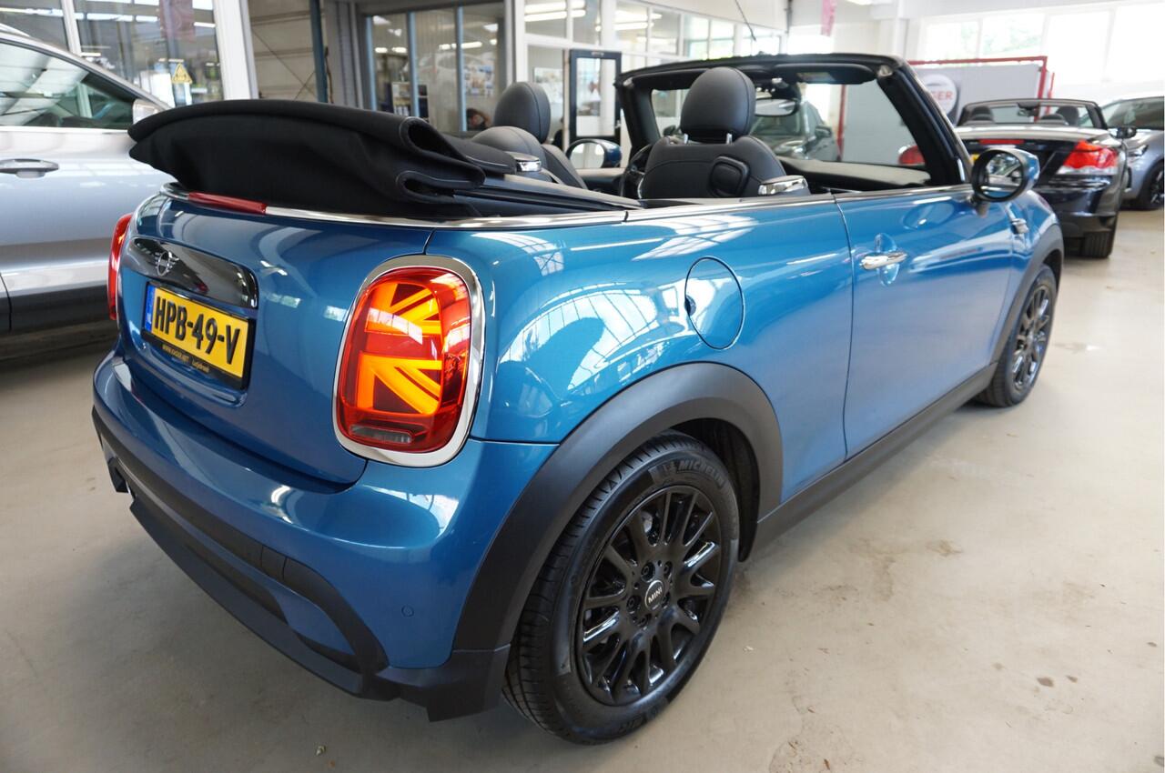Mini COOPER Mini Cabrio 1.5 Maximized Navi Stoelverw. Camera DAB Blis Incl. afleverbeurt en 12 Bovag garantie