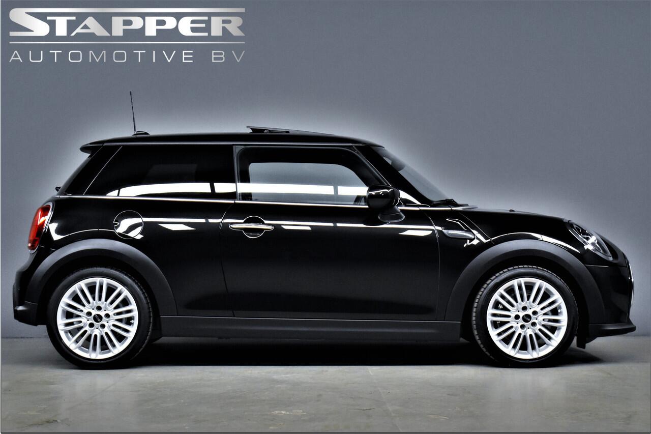 Mini COOPER Mini 1.5 MINI Yours Pano/Carplay/Navi/Led/Leer/Sportstoelen/Stoelverw./Pdc