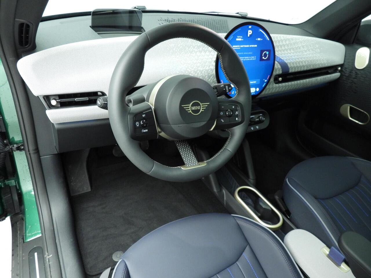 Mini COOPER E Favoured M 40.7 kWh