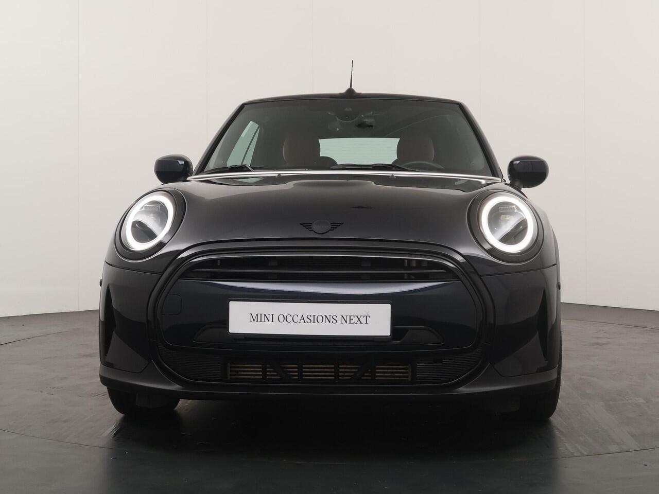 Mini COOPER Cabrio MINI Yours | Achteruitrijcamera | Stoelverwarming | Head-Up | Keyless Entry |