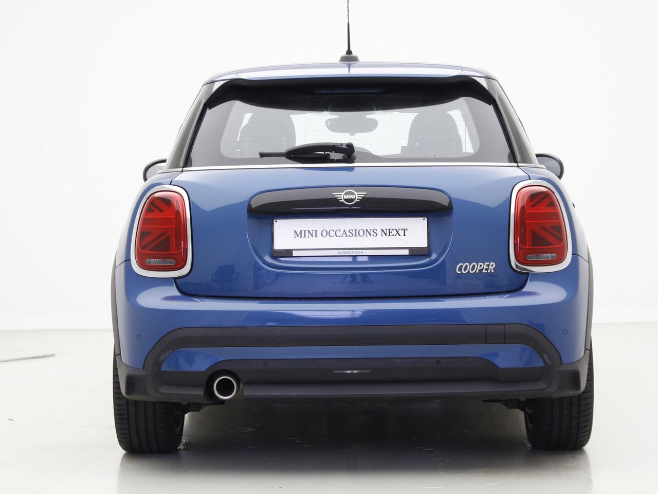 Mini COOPER 5-deurs Classic | Panorama | 17" | Led | Automaat