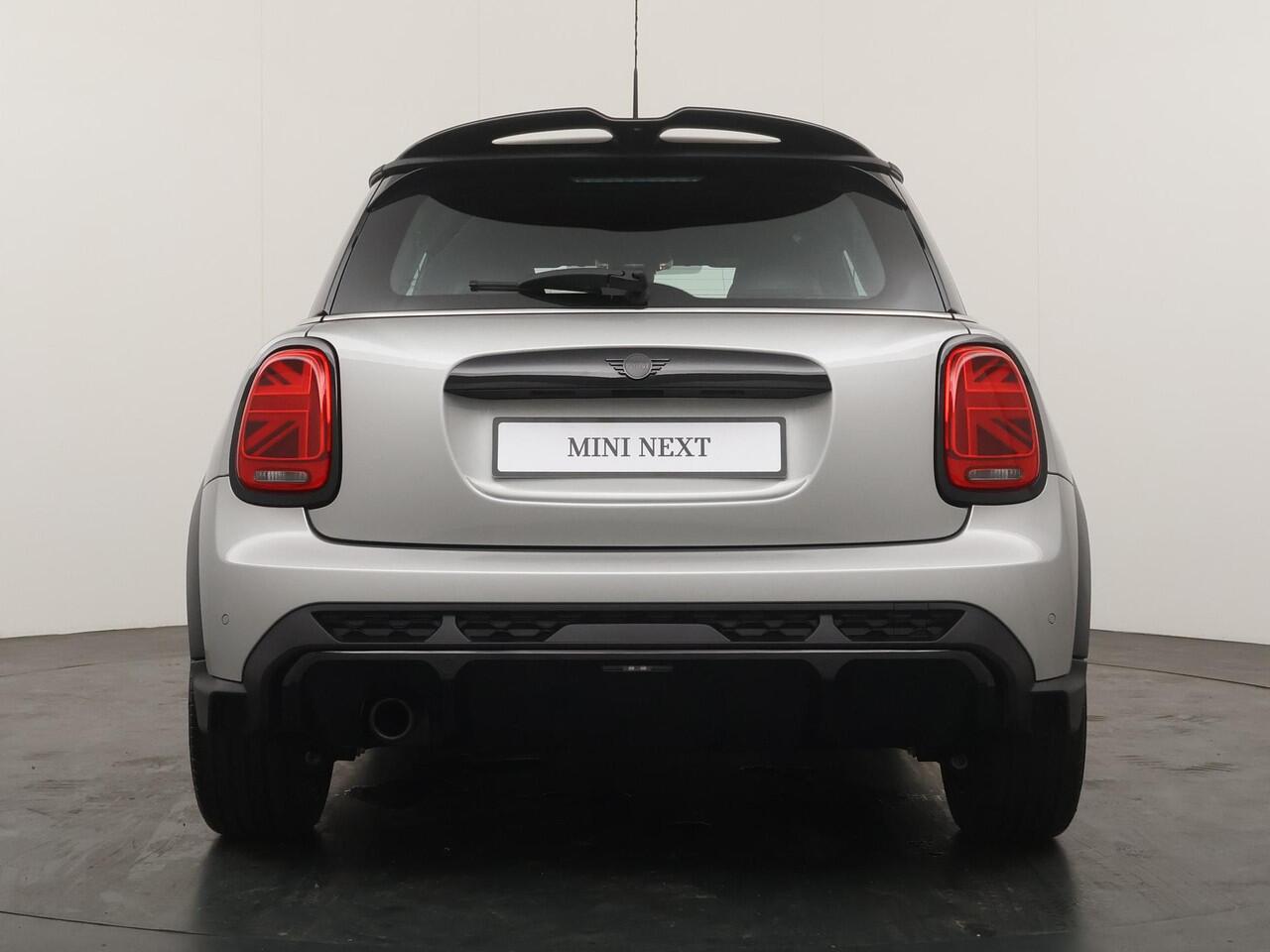 Mini COOPER 3-deurs JCW pakket | Stoelverwarming | LED | Parkeersensoren |