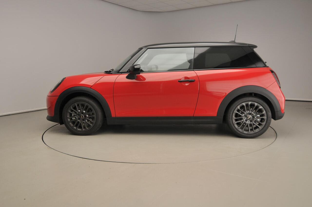 Mini COOPER 3-deurs C Sportstoelen / Panoramadak / Getint glas / Head-up / Harman Kardon / Alu wielen 17 inch
