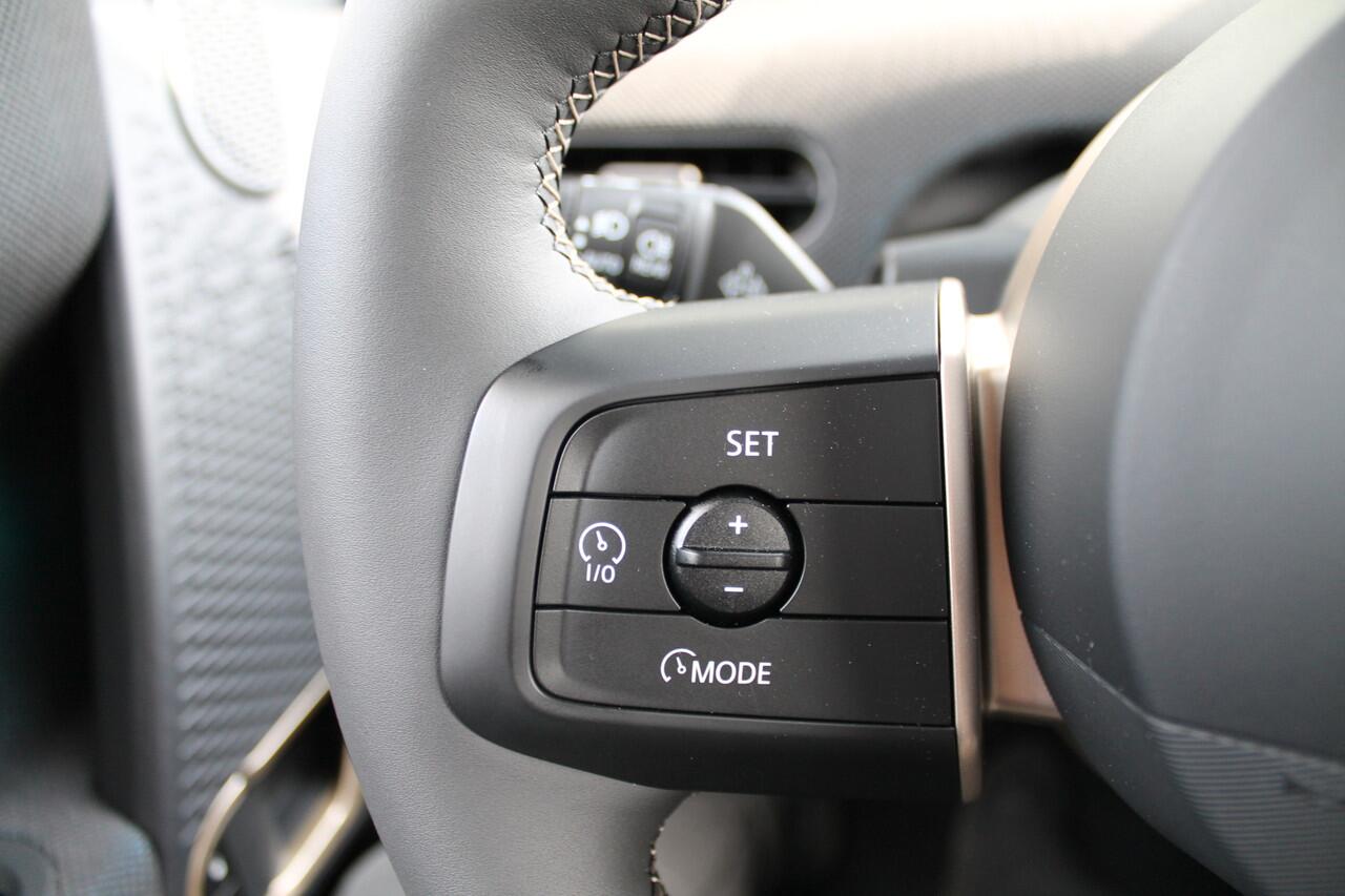 Mini COOPER Hatchback E Classic / LED / Head-Up / Parking Assistant / Comfort Access / Driving Assistant