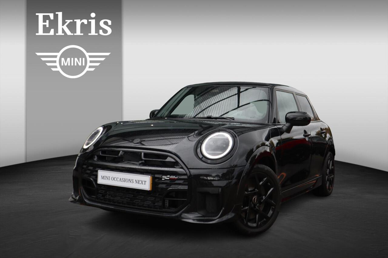 Mini COOPER 3-deurs C John Coopr Works Trim + Pakket M