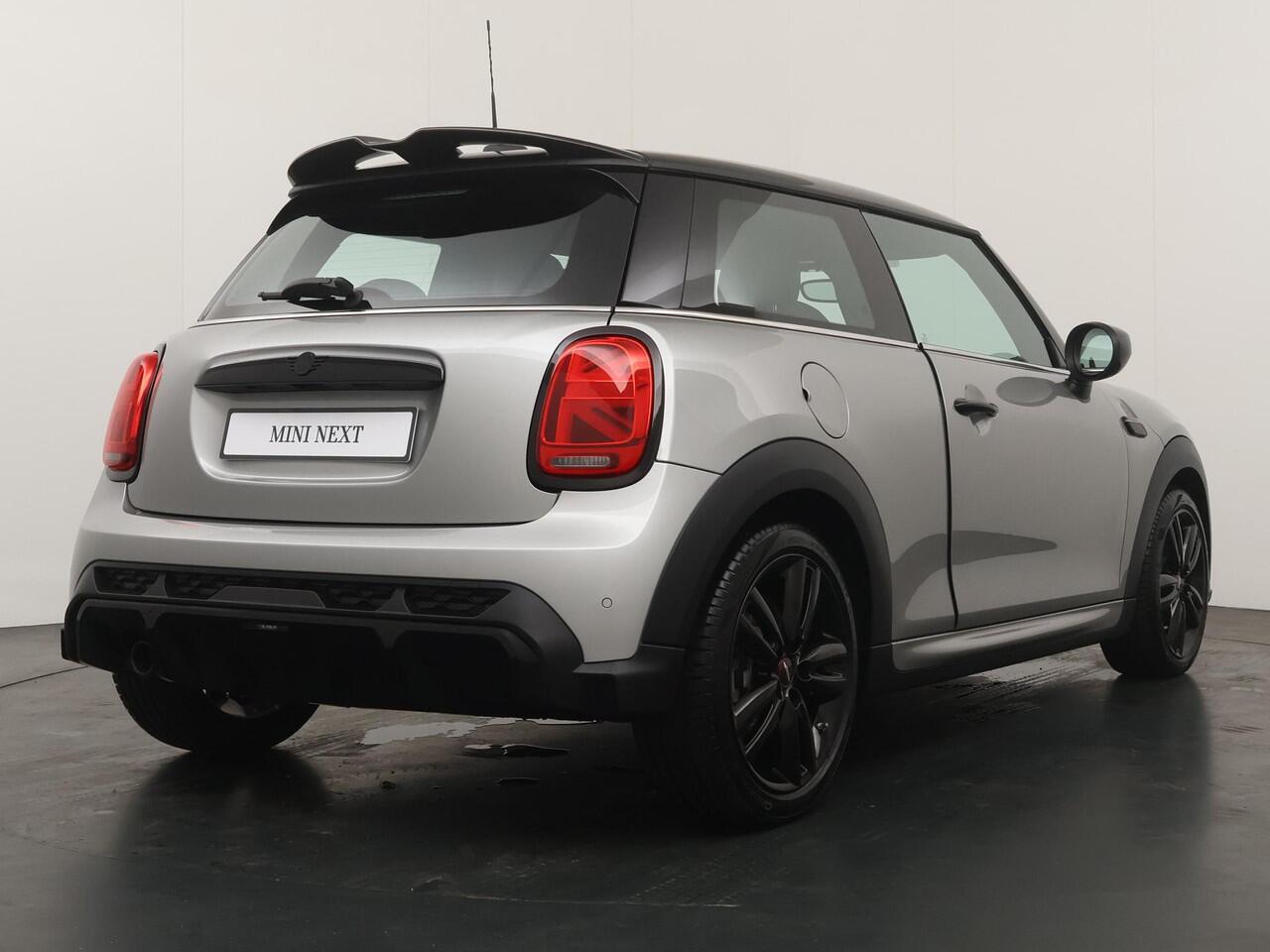 Mini COOPER 3-deurs JCW pakket | Stoelverwarming | LED | Parkeersensoren |