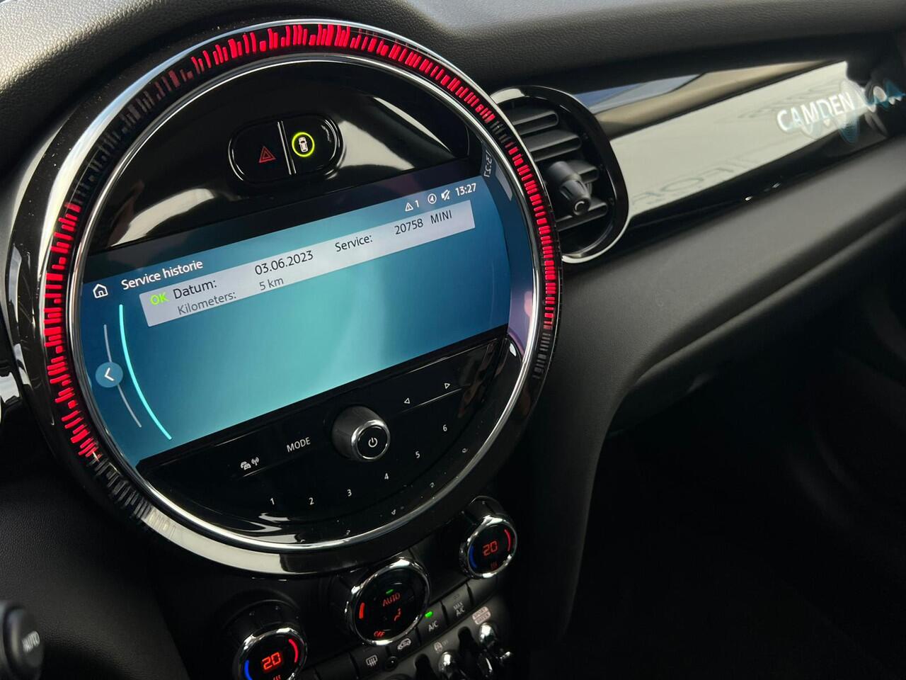 Mini COOPER Mini 1.5 Camden Edition NL AUTO | CARPLAY | DEALER ONDERH | UNION JACK