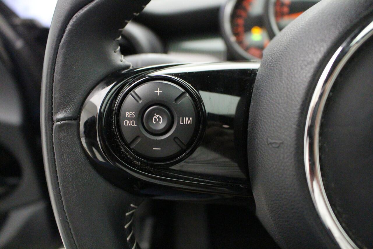 Mini COOPER 5-deurs 60 Years Edition | Leder | Panorama | Harman Kardon