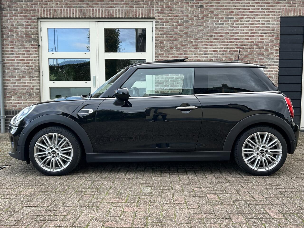 Mini COOPER Mini 1.5 136pk AUT. Chili Panorama Navi