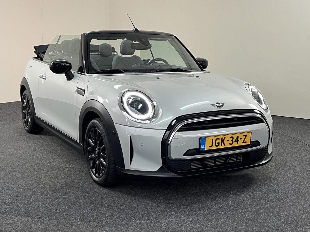 Mini COOPER Mini Cabrio 1.5 Maximise Automaat 136 PK Harmon Cardon / Sportstoelen / Camera / Navi / Stoel- & stuurverw.