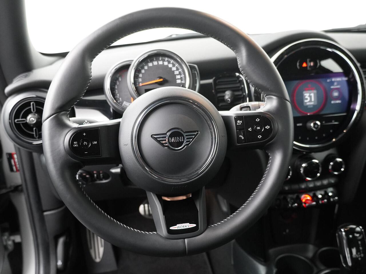 Mini COOPER 3-deurs JCW pakket | Stoelverwarming | LED | Parkeersensoren |