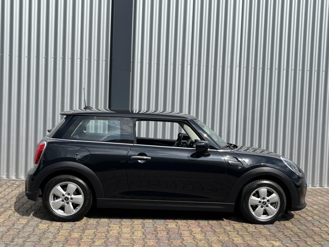 Mini COOPER Mini 1.5 136PK | Navigatie | Climate Control