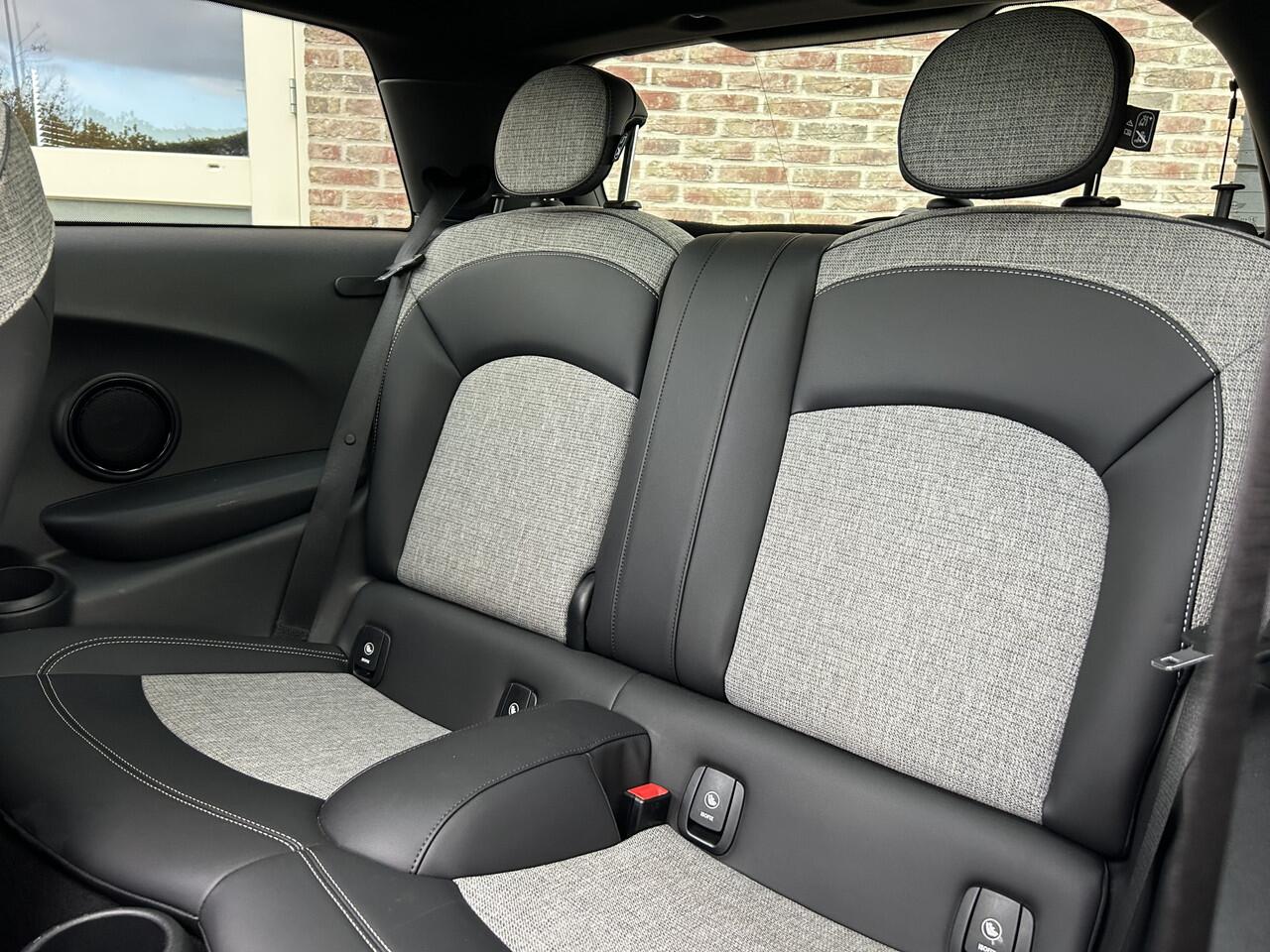 Mini COOPER Mini 1.5 136pk AUT. Chili Panorama Navi