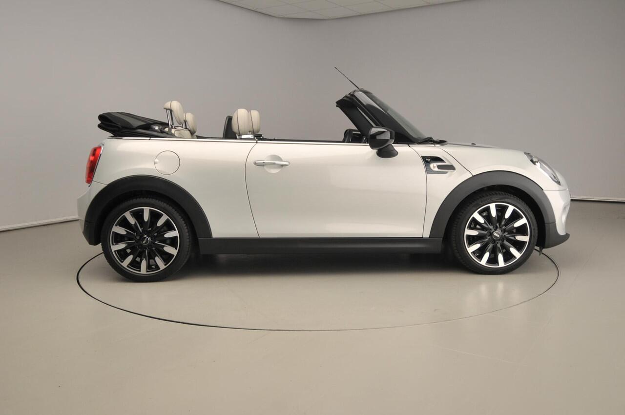 Mini COOPER Cabrio Automaat / Sportstoelen / Leder / Stoelverwarming / PDC / Cruise / Alu wielen 17 inch
