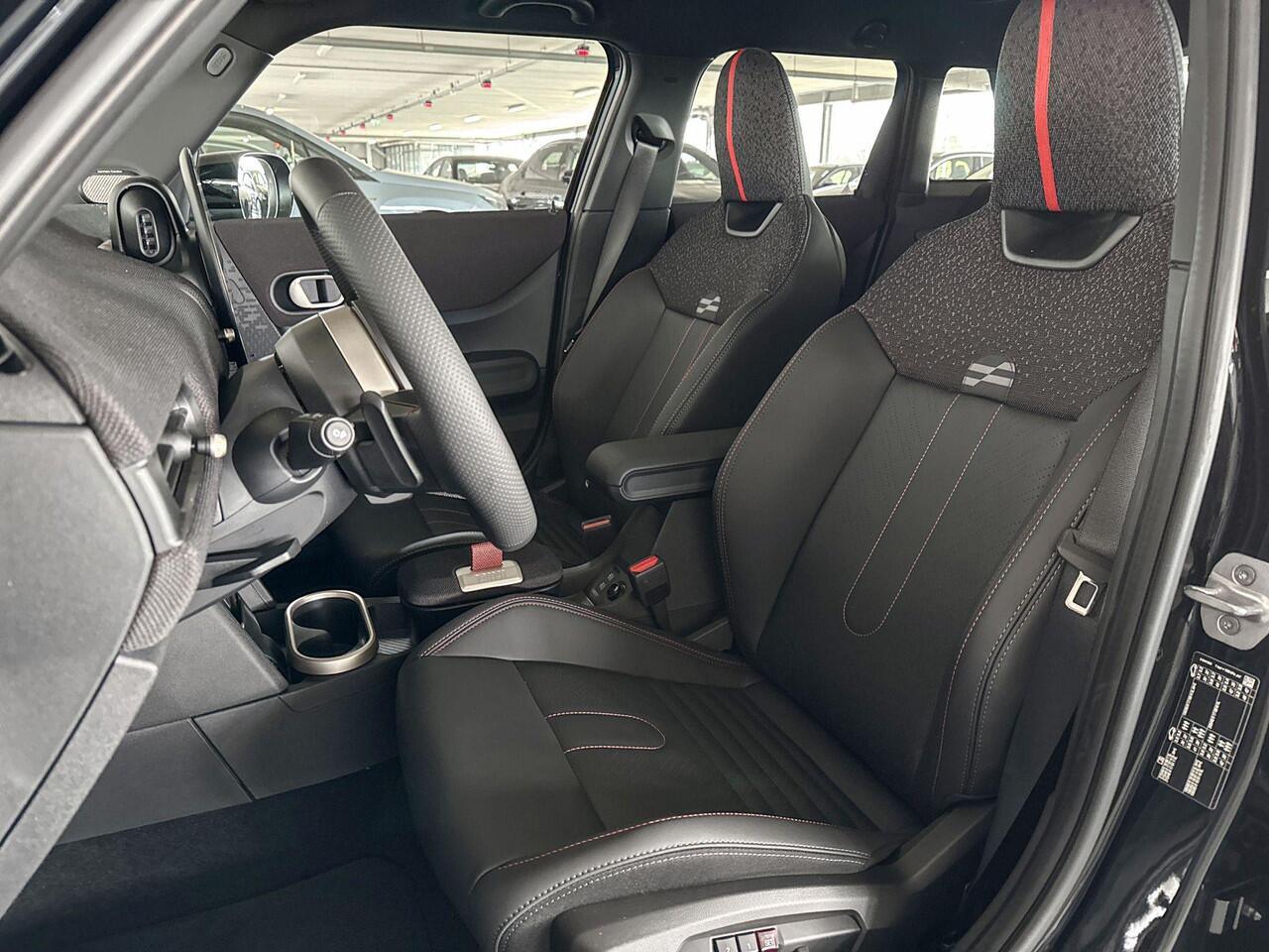 Mini COOPER 5-deurs 1.5 Cooper C John Cooper Works | Glazen panoramadak | Pakket XL