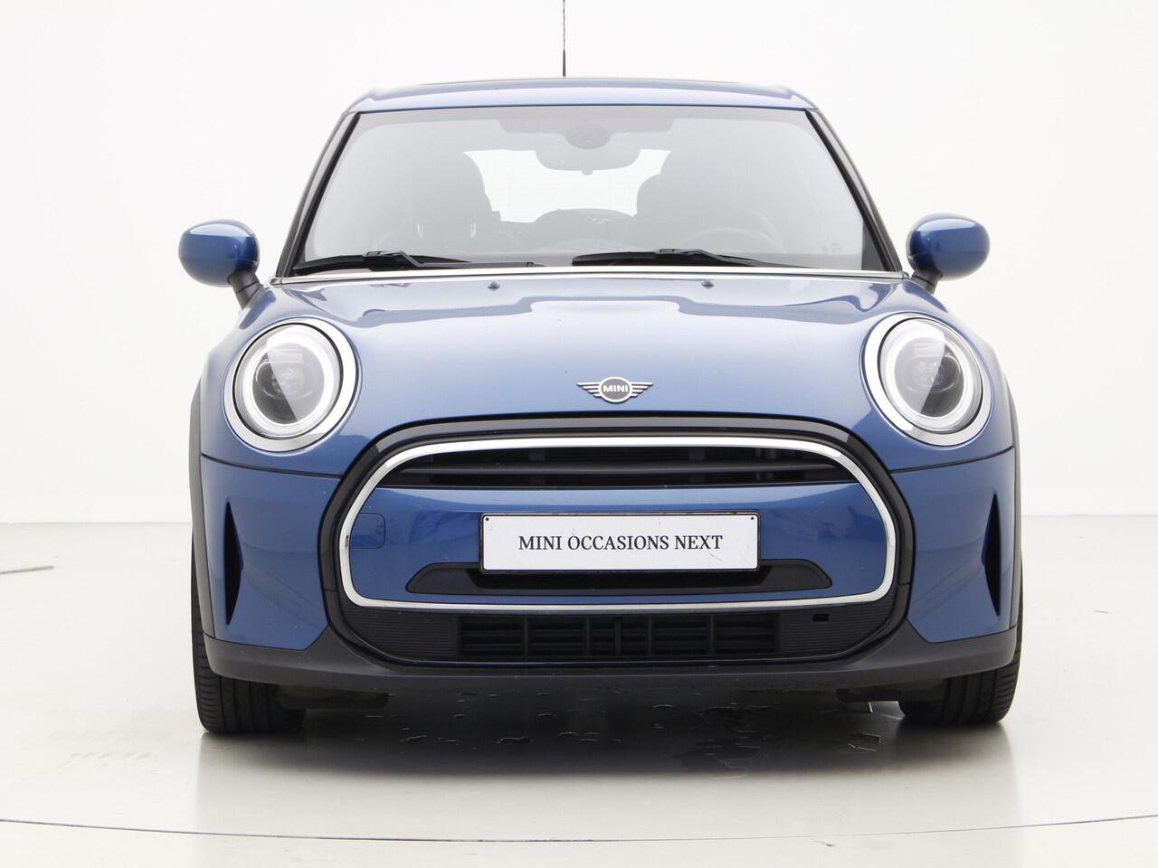 Mini COOPER 5-deurs Classic | Panorama | 17" | Led | Automaat
