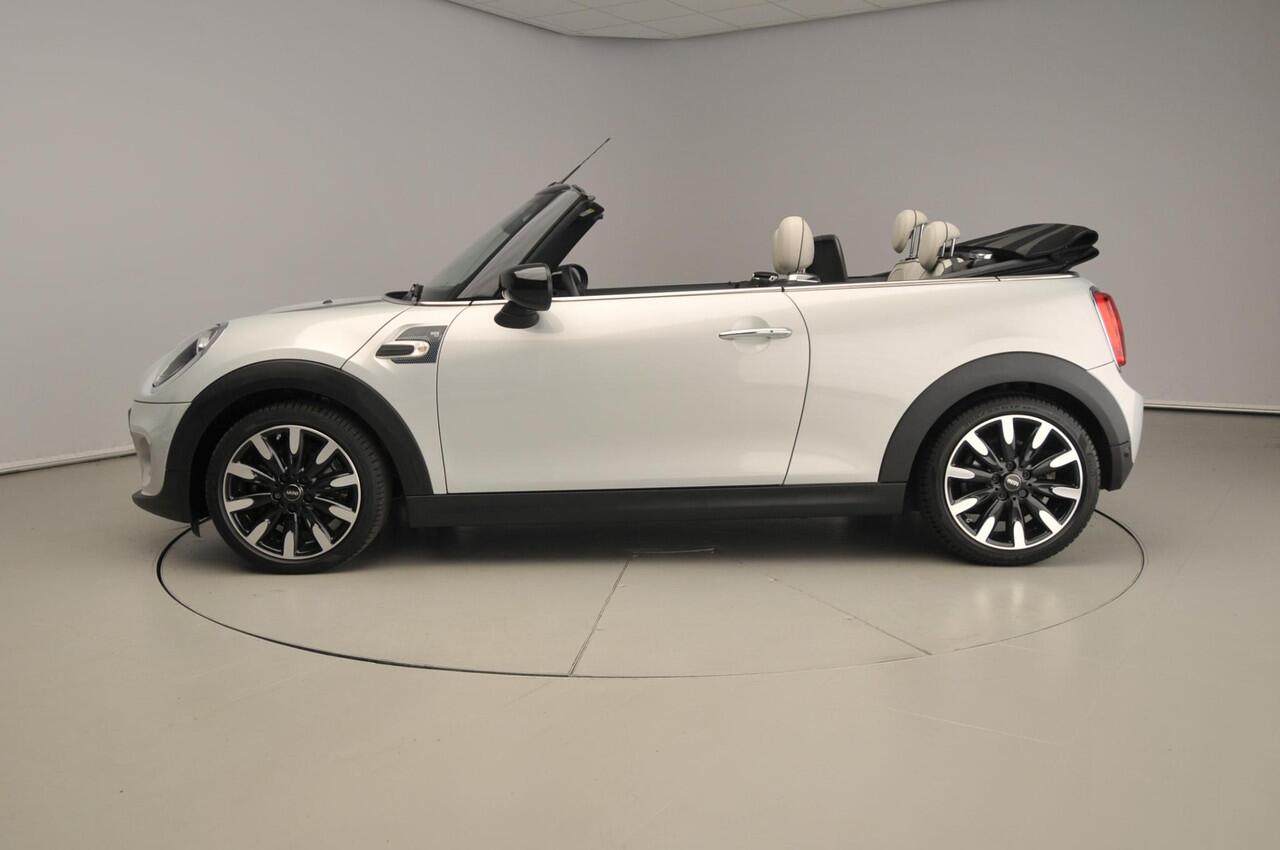 Mini COOPER Cabrio Automaat / Sportstoelen / Leder / Stoelverwarming / PDC / Cruise / Alu wielen 17 inch