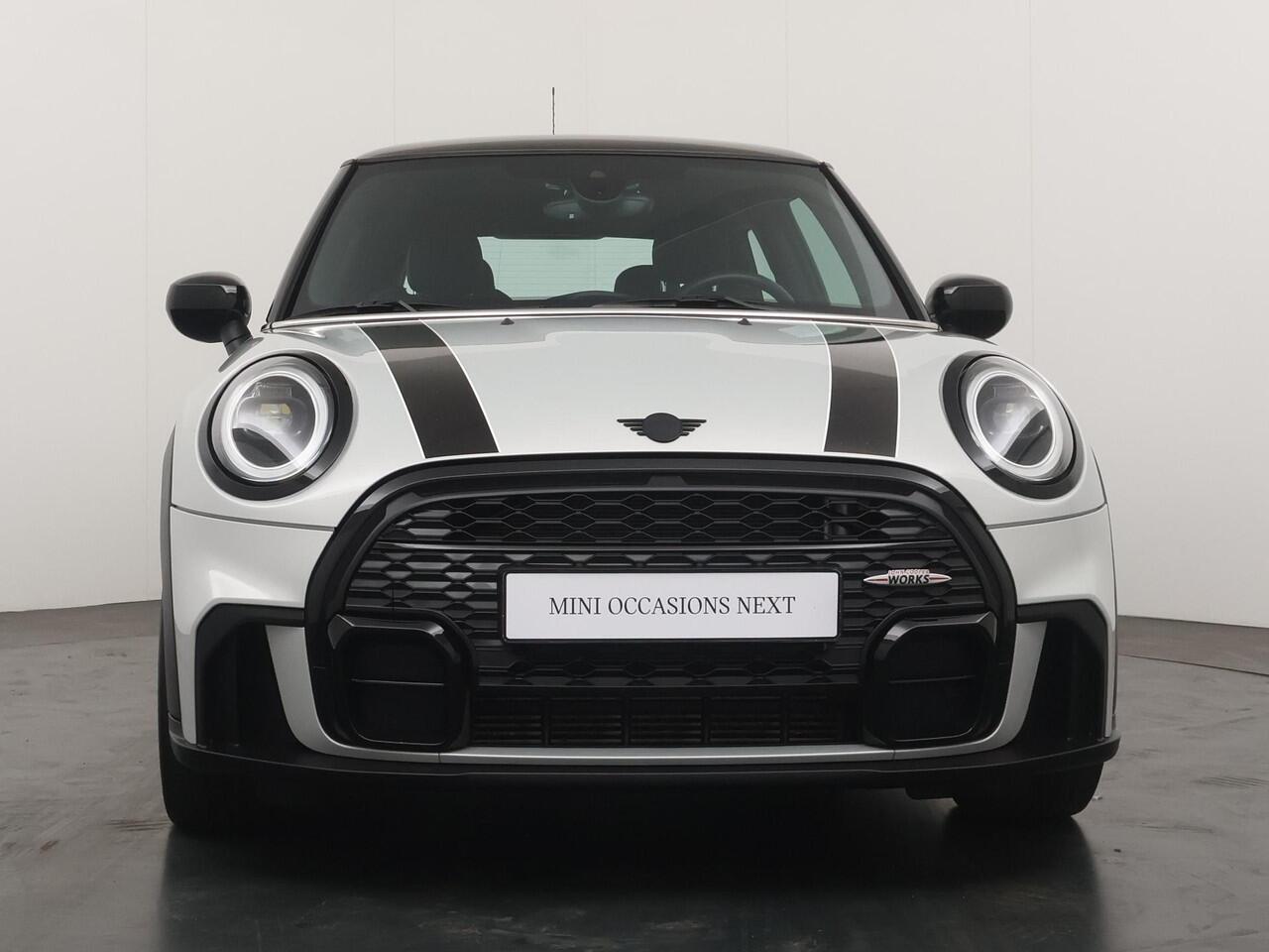 Mini COOPER 3-deurs JCW pakket | Cruise | Achteruitrijcamera | Stoelverwarming | Comforttoegang |