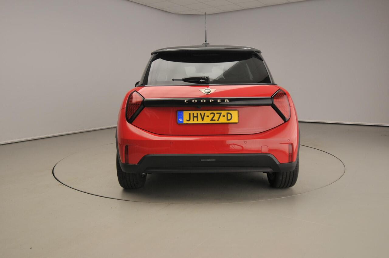 Mini COOPER 3-deurs C Sportstoelen / Panoramadak / Getint glas / Head-up / Harman Kardon / Alu wielen 17 inch