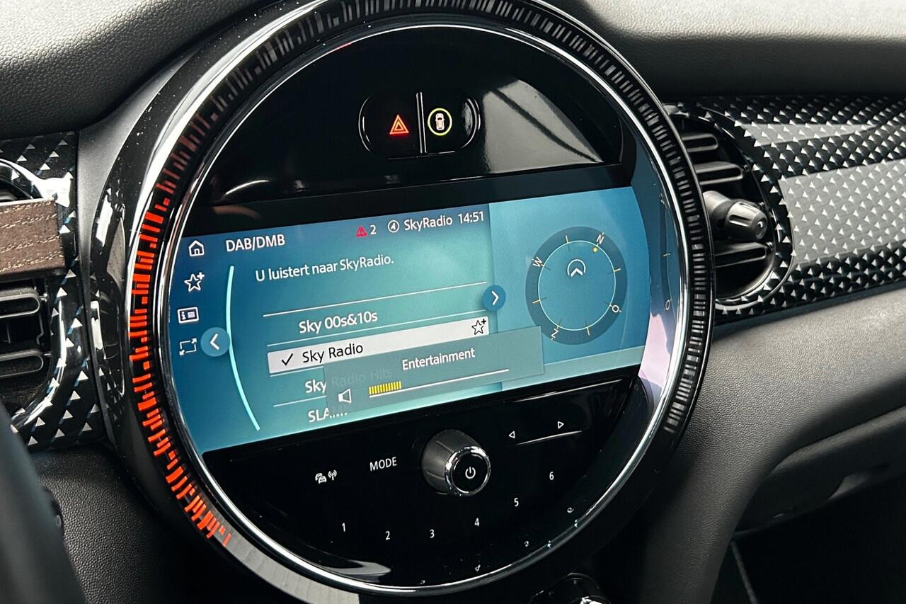 Mini COOPER Mini Cabrio 1.5 Sidewalk Edition LEER LED CAMERA 25461KM!