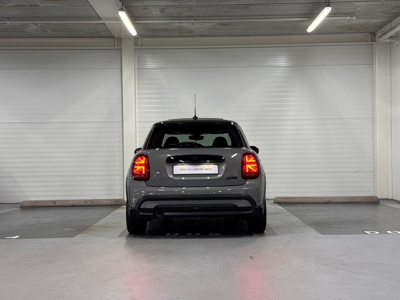 Mini COOPER 5-deurs 1.5 Classic
