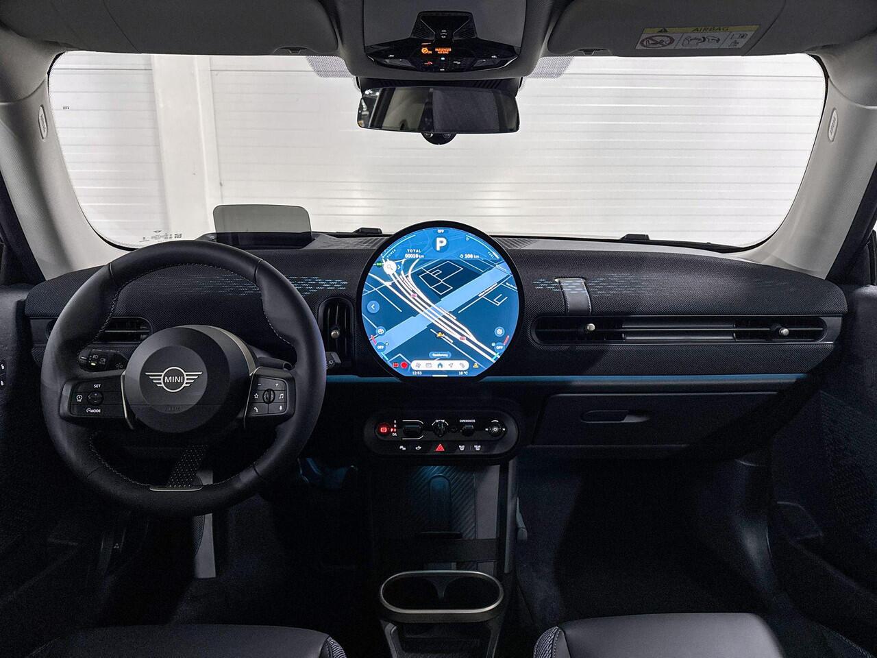 Mini COOPER C | Classic Uitvoering | Pakket M | Panorama dak | 17 inch Parallel Spoke 2-tone